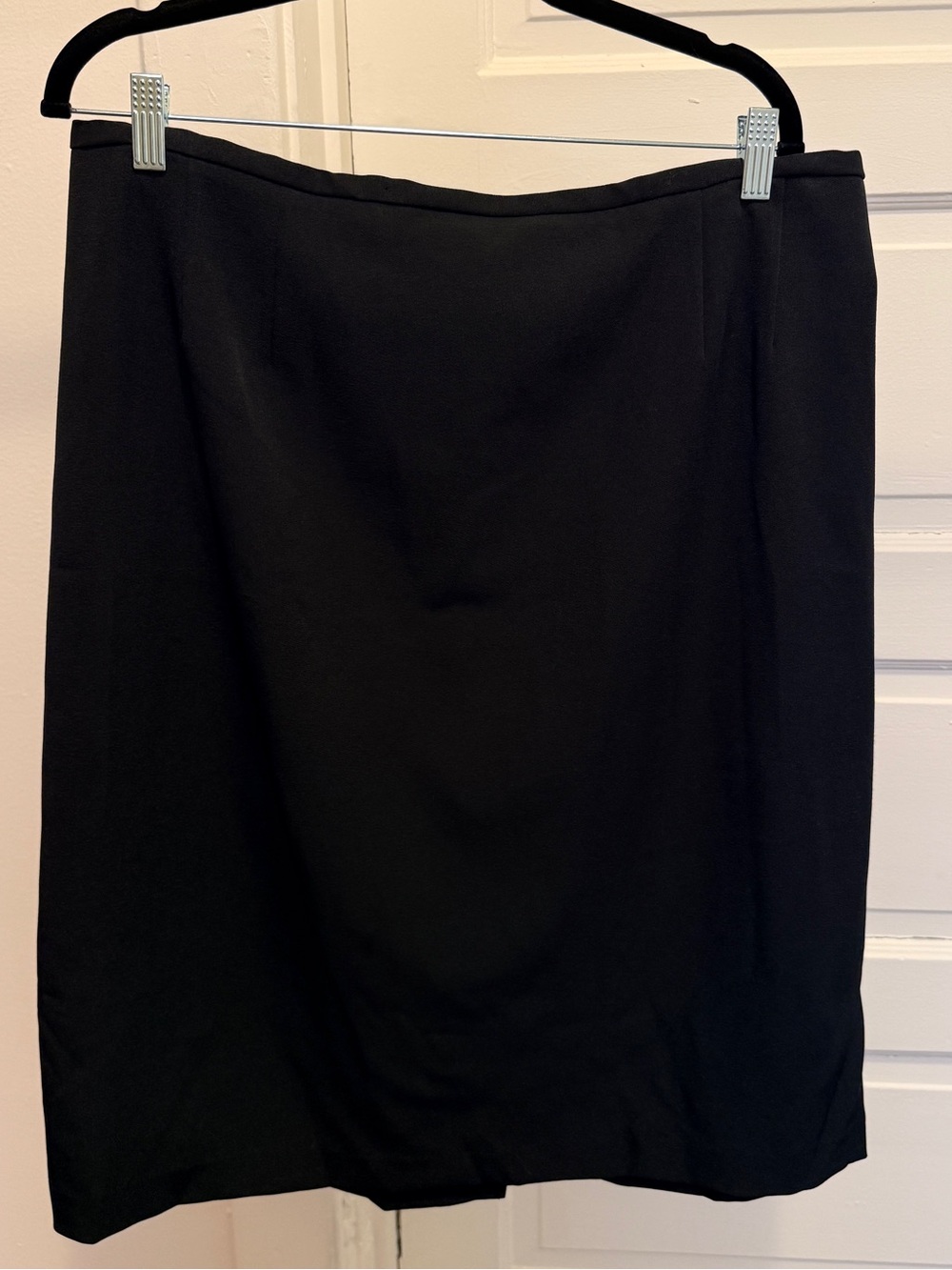 Women's Black Pencil Skirt - Sleek Office Essential